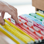 COMPROVANTE DE RENDA, RESIDÊNCIA, ESCOLARIDADE E OUTROS: VEJA COMO ORGANIZAR SEUS DOCUMENTOS COMPROVANTE DE RENDA, RESIDÊNCIA, ESCOLARIDADE E OUTROS: VEJA COMO ORGANIZAR SEUS DOCUMENTOS