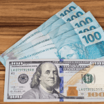 MOEDA BRASILEIRA DESVALORIZADA: COMO FICA A VIDA DOS BRASILEIROS?