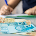 Décimo terceiro salário: saiba quando e como usar esse benefício! Décimo terceiro salário: saiba quando e como usar esse benefício!