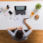 PRECISANDO DE UMA RENDA EXTRA? ENTENDA COMO FUNCIONA O 99FREELAS!