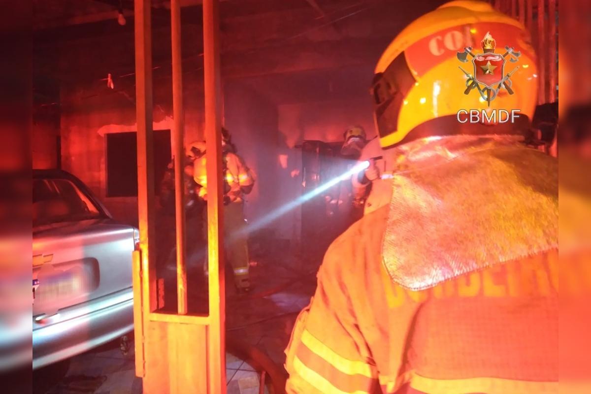 Idosa cega escapa de incêndio em casa, mas animal de estimação morre.