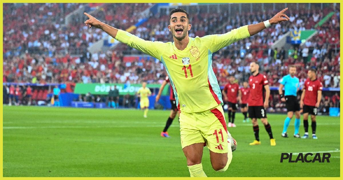 Espanha triunfa sobre Albânia em domínio total na fase de grupos.