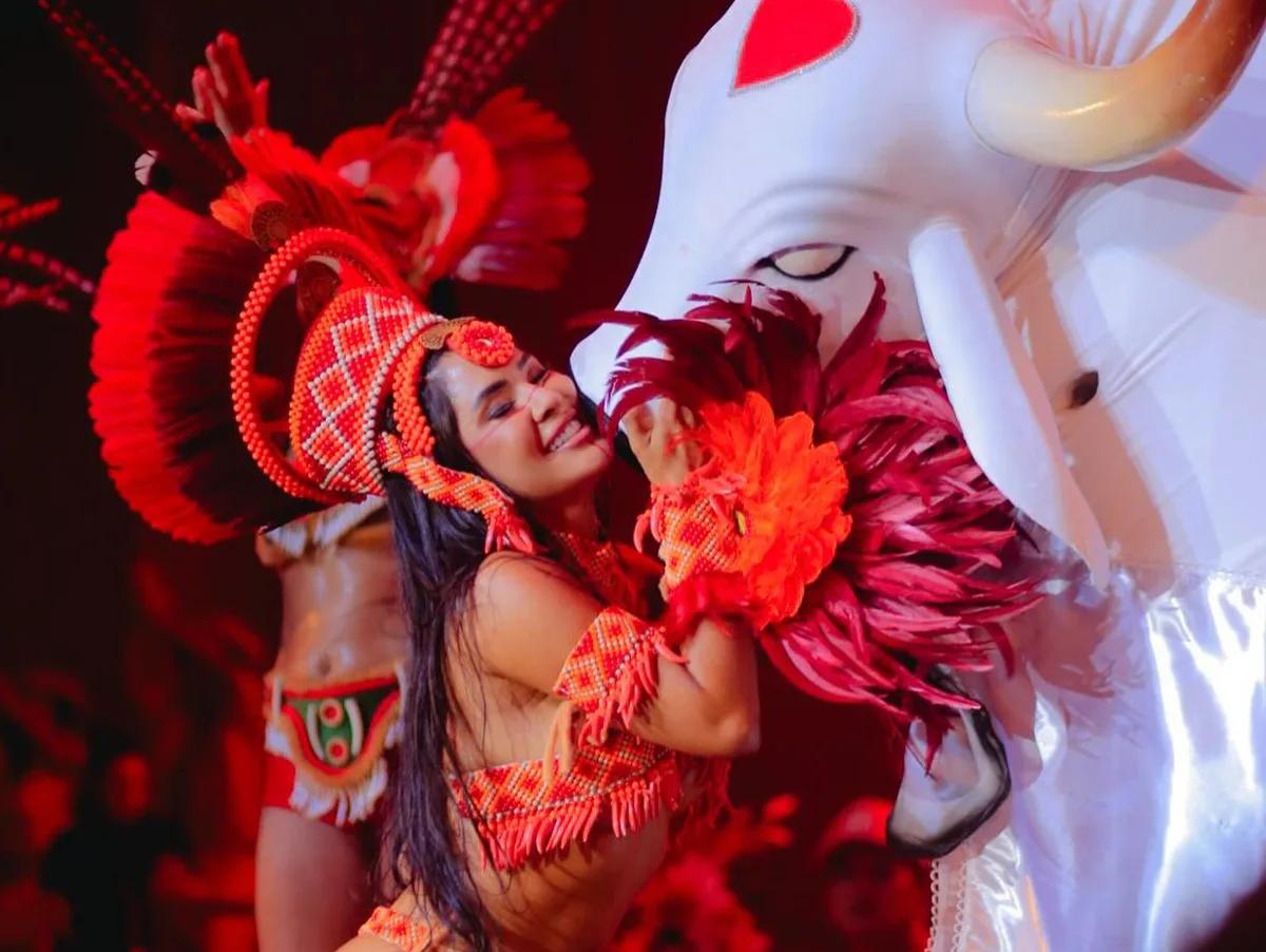 Título: Globo cancela transmissão do Festival de Parintins devido a motivos não revelados.