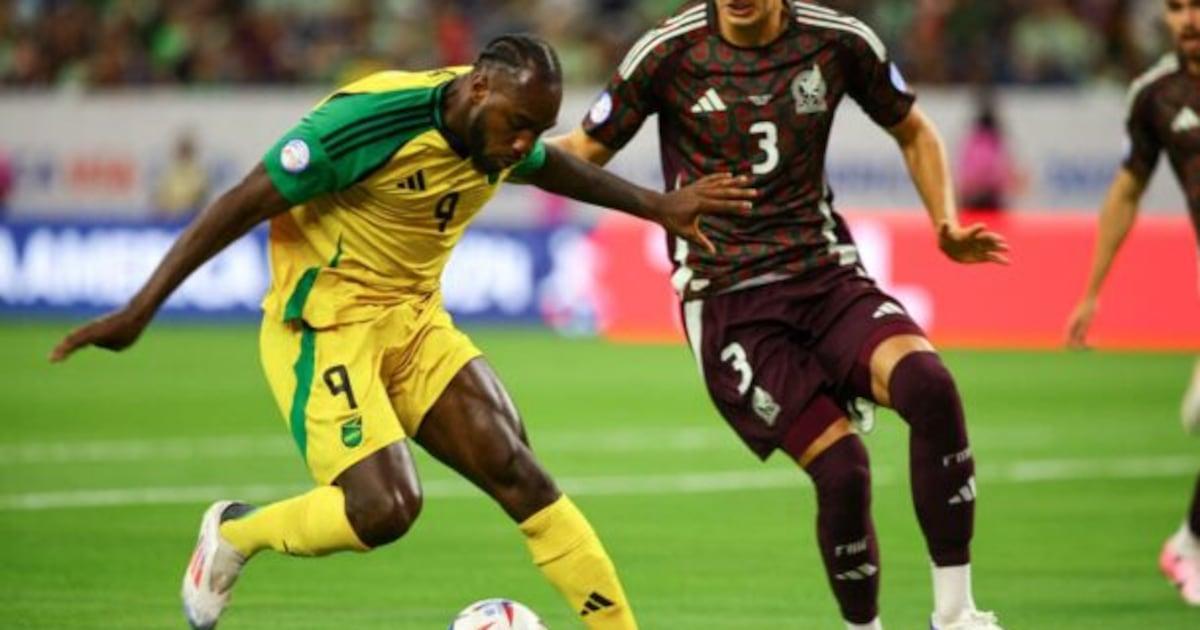 México vence Jamaica no Grupo B da Copa América.