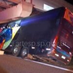 Acidente fatal de ônibus em São Paulo deixa 10 mortos.