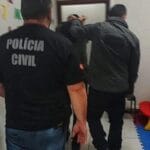 Adolescente é apreendido por abusar sexualmente de irmãs gêmeas de 7 anos. Adolescente é apreendido por abusar sexualmente de irmãs gêmeas de 7 anos.