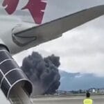 Avião cai após decolagem no Nepal, deixando 18 mortos.