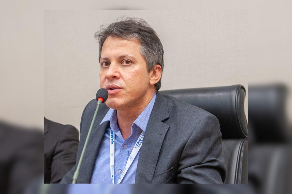 Morte trágica do Chefe do Instituto de Cardiologia do DF em acidente.