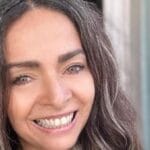 Claudia Ohana impressiona com seu corpo em body preto.