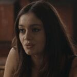 Gravidez de Eliana é ameaçada em Renascer. Gravidez de Eliana é ameaçada em Renascer.