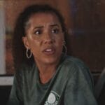 Andrômeda fica arrasada após término de seu relacionamento com Chicão. Andrômeda fica arrasada após término de seu relacionamento com Chicão.