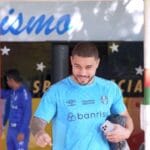 Grêmio se prepara para enfrentar o Corinthians no Brasileirão. Grêmio se prepara para enfrentar o Corinthians no Brasileirão.
