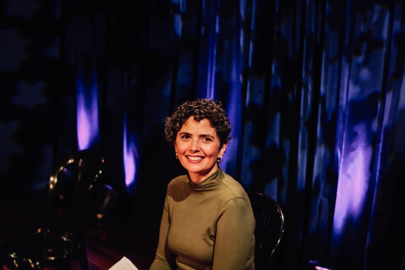 Espelho do Tempo: Premiado romance de Marina Oliveira.