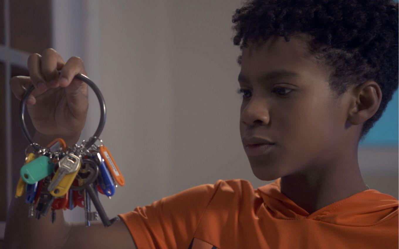 Aprecie o próximo capítulo da infância de Romeu e Julieta.