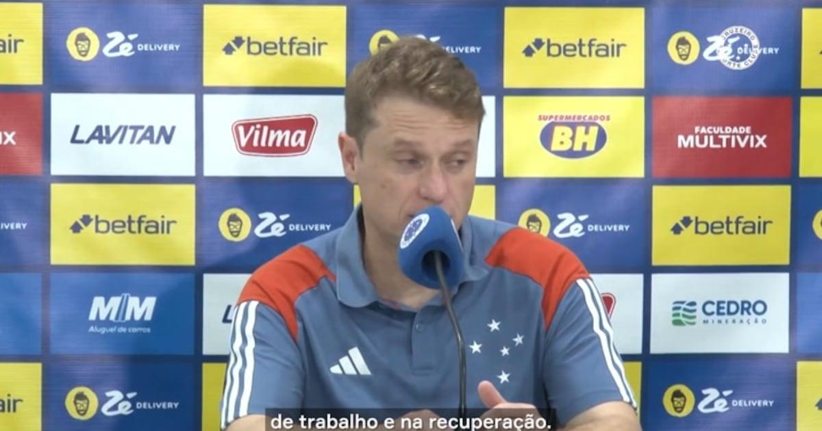 Treinador do Cruzeiro celebra vitória e compromisso da equipe.