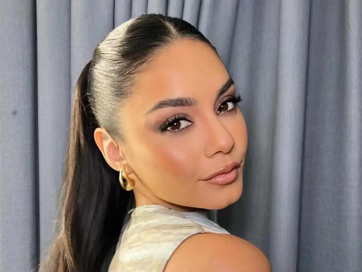 Vanessa Hudgens protesta contra divulgação ilegal de fotos do filho.