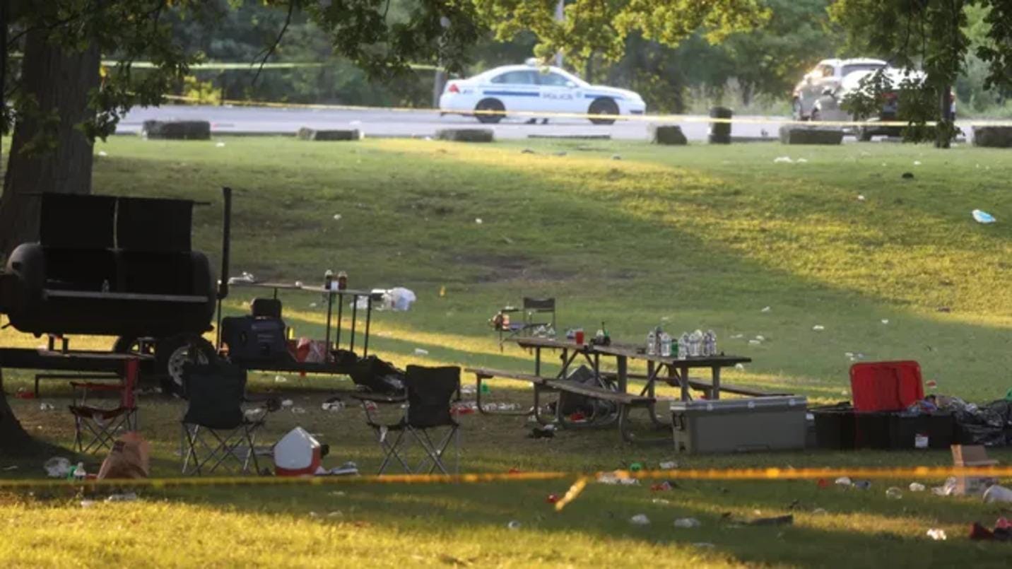 Tiroteio em parque de Nova York deixa um morto e seis feridos.