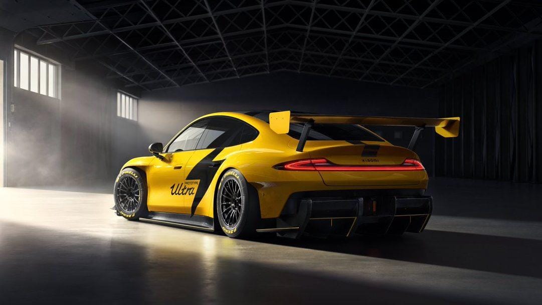 Xiaomi lança versão esportiva do carro elétrico SU7.