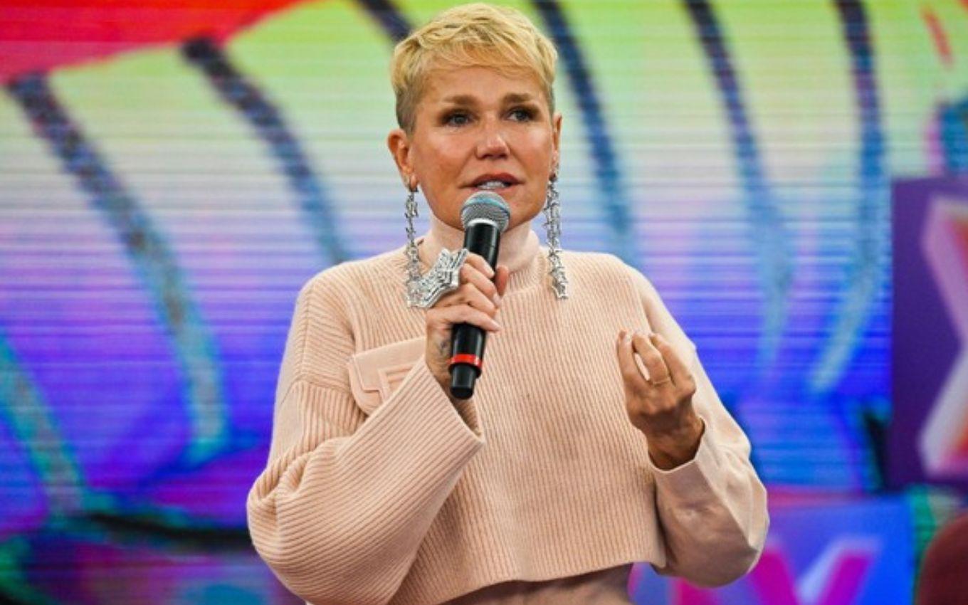 Xuxa confronta Marlene Mattos em gravação do Altas Horas.