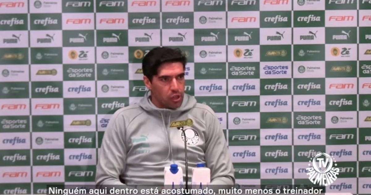 Técnico do Palmeiras pede respeito após empate.