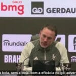 Atlético-MG impressiona com desempenho completo, afirma técnico.