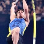 Atleta de salto com vara recebe proposta de site adulto após viralizar nas redes. Atleta de salto com vara recebe proposta de site adulto após viralizar nas redes.