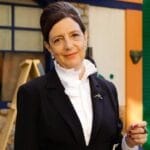 Voz rouca da atriz reanimada em A Caverna Encantada. Voz rouca da atriz reanimada em A Caverna Encantada.