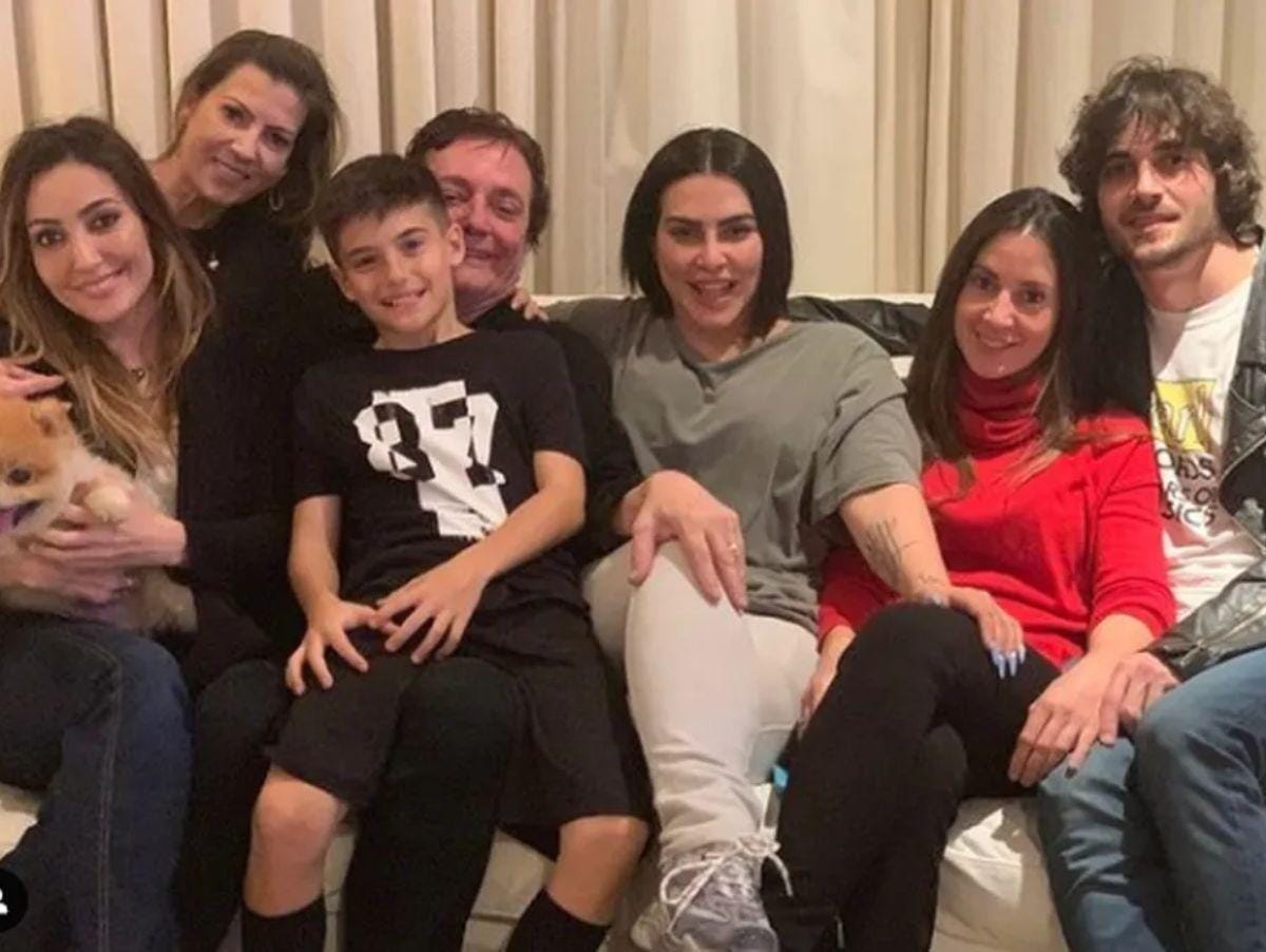 Ausência de Fábio Jr. como pai é exposta repetidamente.