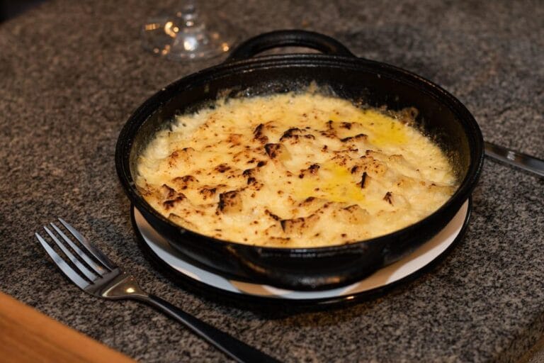 Bacalhau cremoso com requeijão: surpreenda seu paladar.