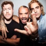 Busted, a banda inglesa de punk-rock, celebra 20 anos com show no Brasil. Busted, a banda inglesa de punk-rock, celebra 20 anos com show no Brasil.