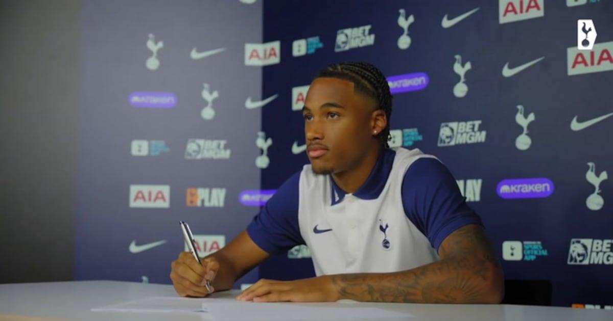 Contratação de Wilson Odobert pelo Tottenham Hotspur.