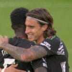 Riccardo Calafiori brilha em estreia pelo Arsenal na Premier League. Riccardo Calafiori brilha em estreia pelo Arsenal na Premier League.