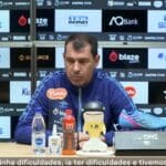 Carille elogia a exibição do Santos no empate na Vila.