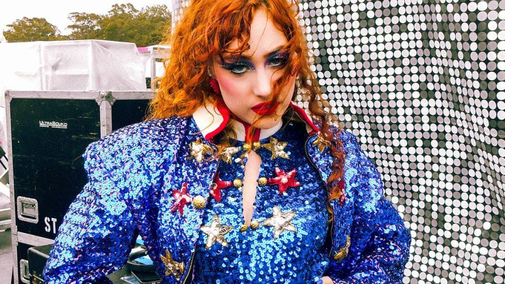 Cantora Chappel Roan revela o lado sombrio da fama e do sucesso.