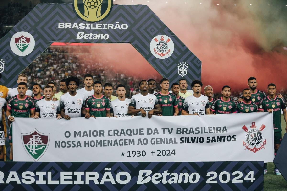 Fluminense e Corinthians, times queridos de Silvio Santos, empatam em jogo sem gols.