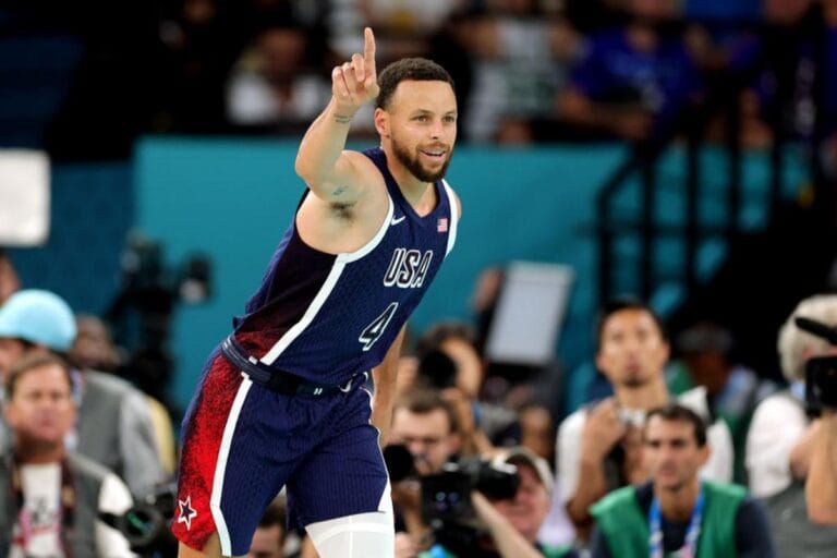 Curry brilha na final olímpica e deixa os internautas eufóricos.