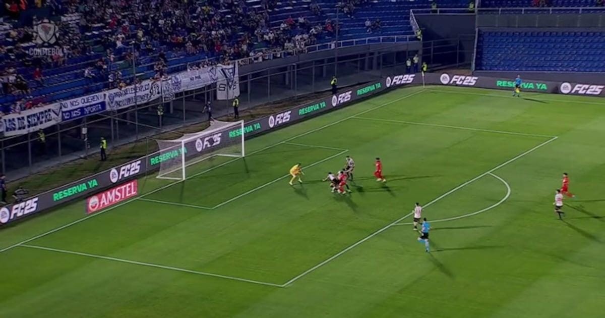 Libertad e Ameliano se enfrentam na CONMEBOL Sudamericana.