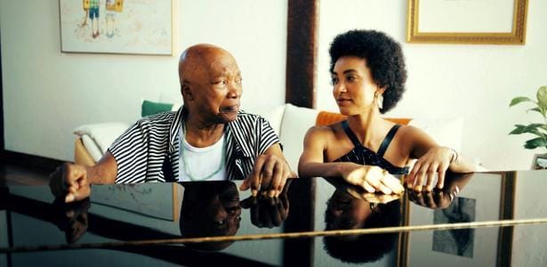 Esperança Spalding e Milton Nascimento: um encontro musical inspirador.
