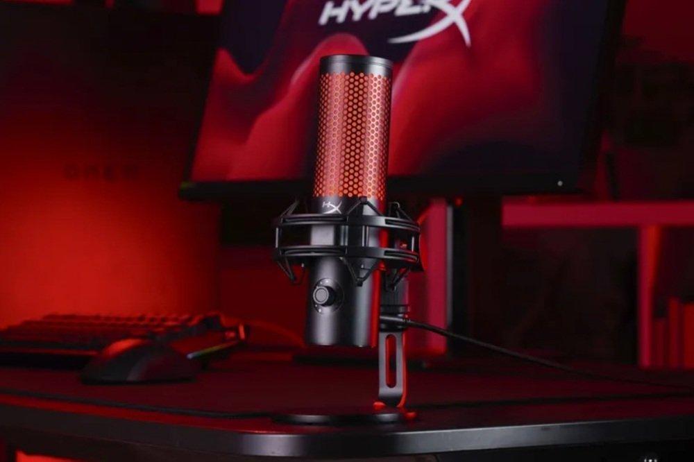 HyperX apresenta os novos microfones QuadCast 2 e 2S.