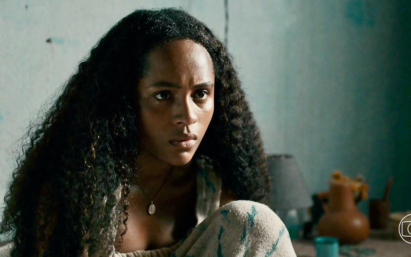 Espírito de Maria Santa revela recado final a João Pedro.