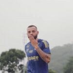 Duelo Crucial na Vila: Santos Lidera, Sport Busca Alcançar. Duelo Crucial na Vila: Santos Lidera, Sport Busca Alcançar.