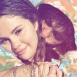 Será que Selena Gomez e Benny Blanco estão noivos? Veja as 5 fotos que deixam os fãs especulando. Será que Selena Gomez e Benny Blanco estão noivos? Veja as 5 fotos que deixam os fãs especulando.