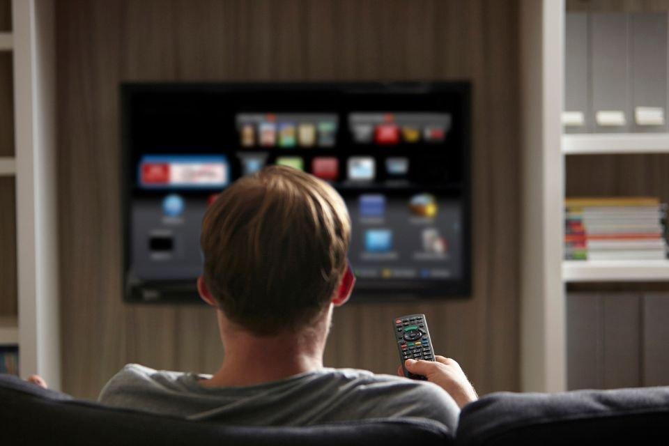 Descubra smart TVs de marcas renomadas com preços acessíveis no Mercado Livre.