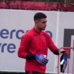 Treinador do Flamengo retorna e lidera sessão de treino.