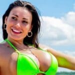 Modelo revela detalhes sobre impostos pagos no conteúdo adulto.