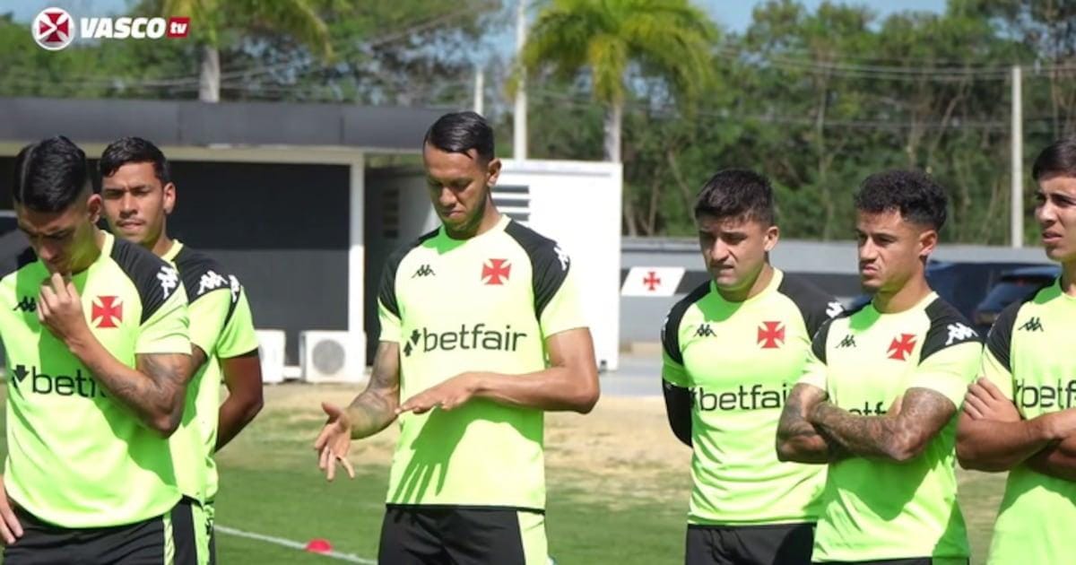 Vasco se prepara para confronto decisivo no Brasileirão.