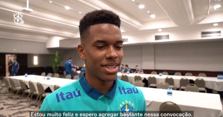 Estêvão da Seleção Brasileira compartilha sua experiência na chegada.