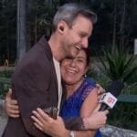 Mulher surpreende repórter da Globo e manda recado a Cesar Tralli. Mulher surpreende repórter da Globo e manda recado a Cesar Tralli.