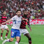 Fortaleza e Flamengo duelam em busca do terceiro lugar. Fortaleza e Flamengo duelam em busca do terceiro lugar.