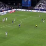 Al-Hilal vence Al-Ittifaq por 3 a 1 na Liga Saudita. Al-Hilal vence Al-Ittifaq por 3 a 1 na Liga Saudita.